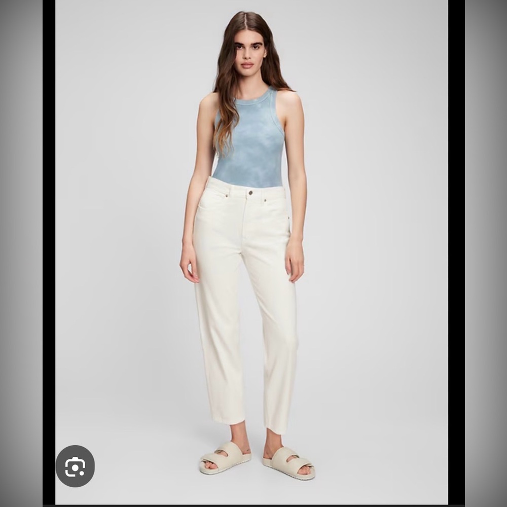 GAP Women's Cream High-Rise Straight Jeans